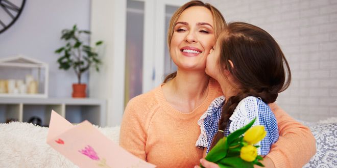 Подарунки для молодої мами.